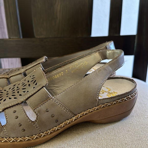 Rieker Women’s Slingback Flats Sandals Gray Neutral Size 7 (38) - Picture 2 of 9